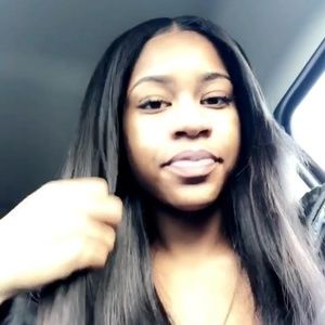 Meet your Posher, Łãvîàña